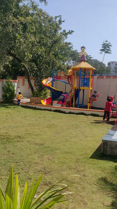 Ladiwal Palnaghar ( Day Care Center) लडिवाळ पाळणाघर