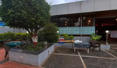 Relax Family Garden Restaurant & Bar